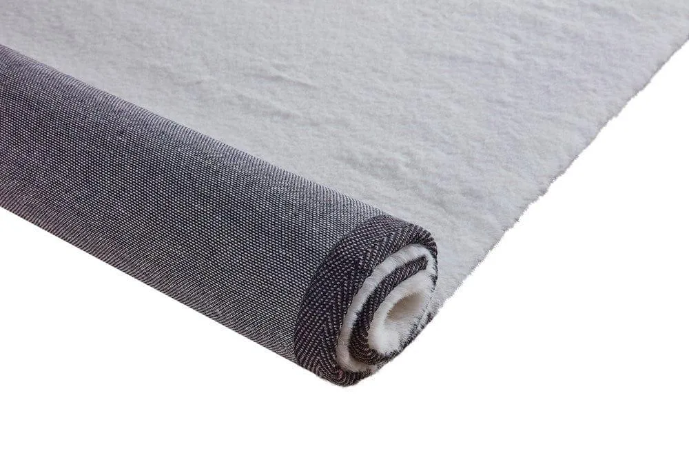 Pony sOFT TO TOUCH WHITE FLOOR RUG